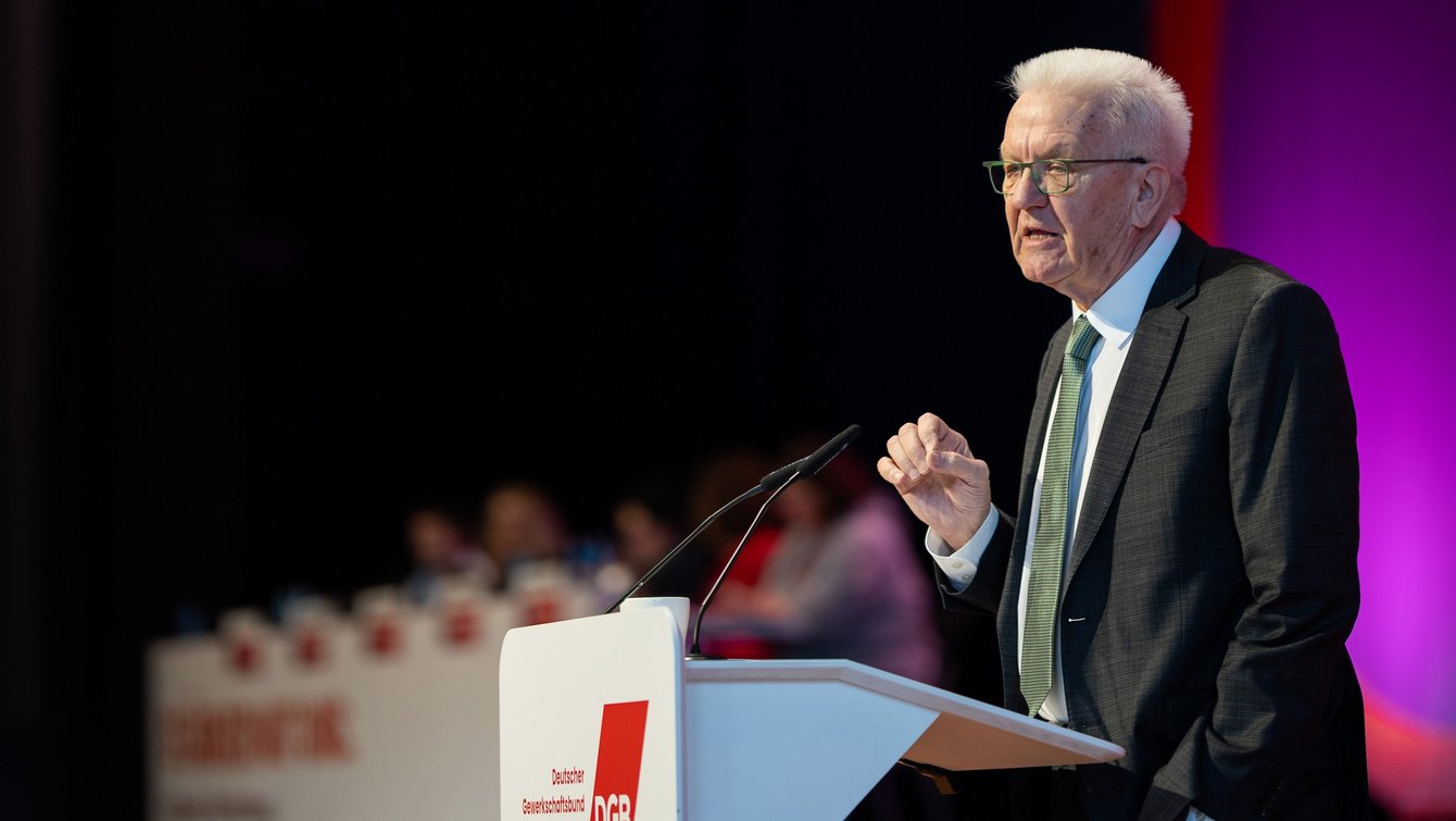 Das Bild zeigt Ministerpräsiden Winfried Kretschmann